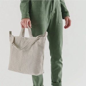 Baggu canvas duck tote - like new , used only a few times